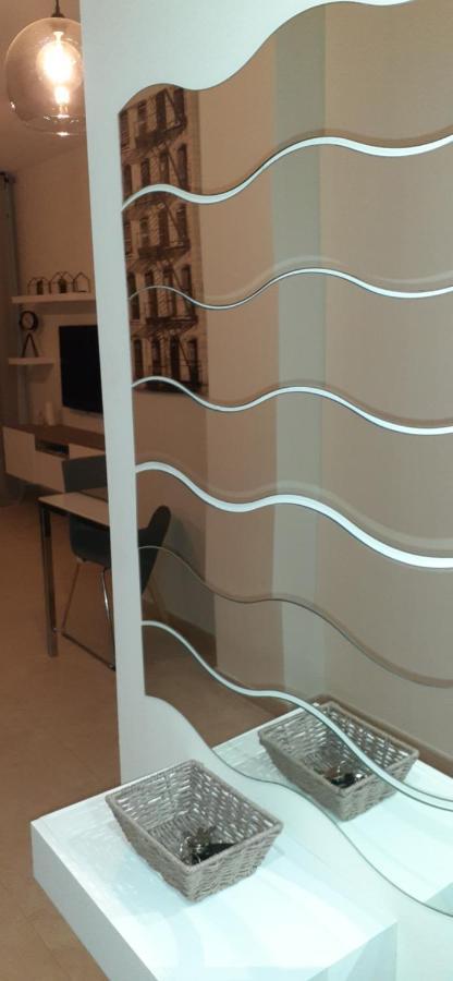 Apartamento Piscina Viena Roses Luaran gambar