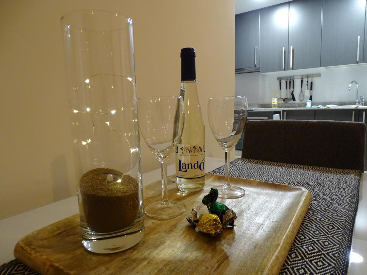 Apartamento Piscina Viena Roses Luaran gambar