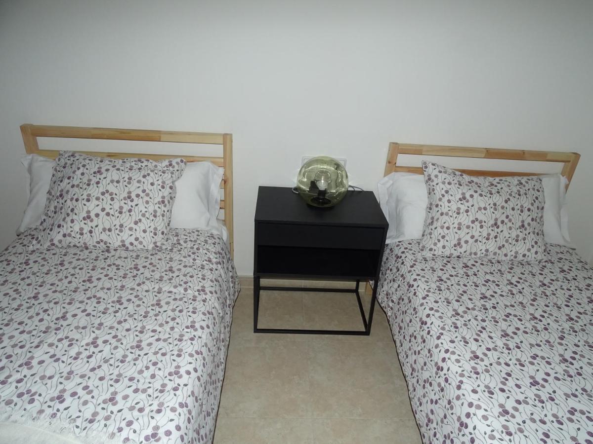 Apartamento Piscina Viena Roses Luaran gambar