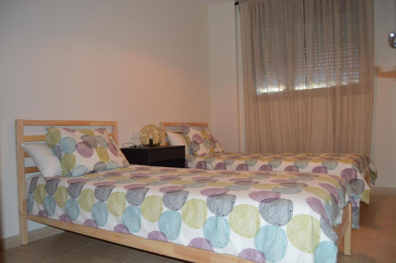 Apartamento Piscina Viena Roses Luaran gambar