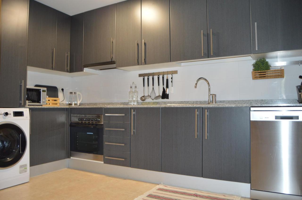 Apartamento Piscina Viena Roses Luaran gambar