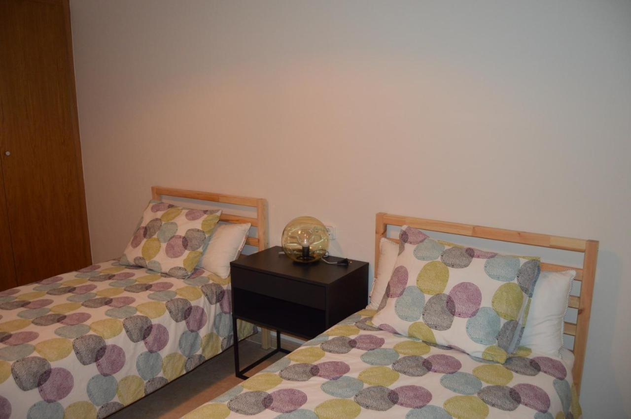 Apartamento Piscina Viena Roses Luaran gambar